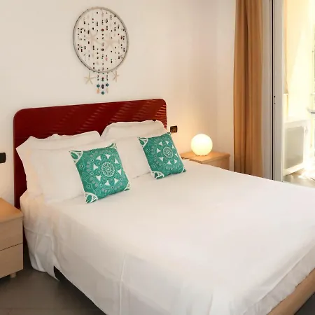 Locazione Turistica Dafne - Aeg151 ألبينغا